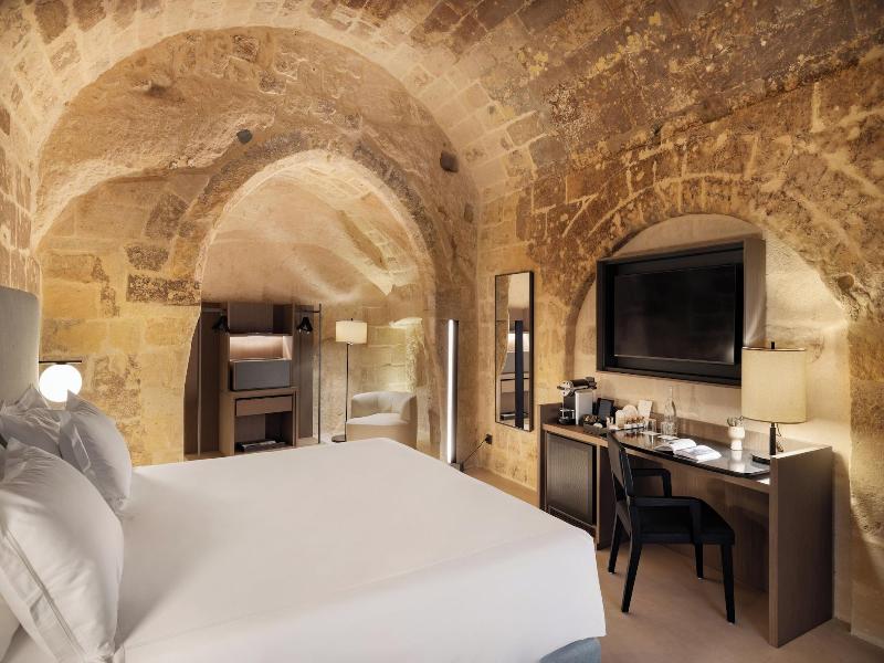 Vetera Matera image