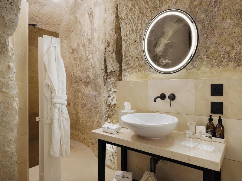 Vetera Matera image