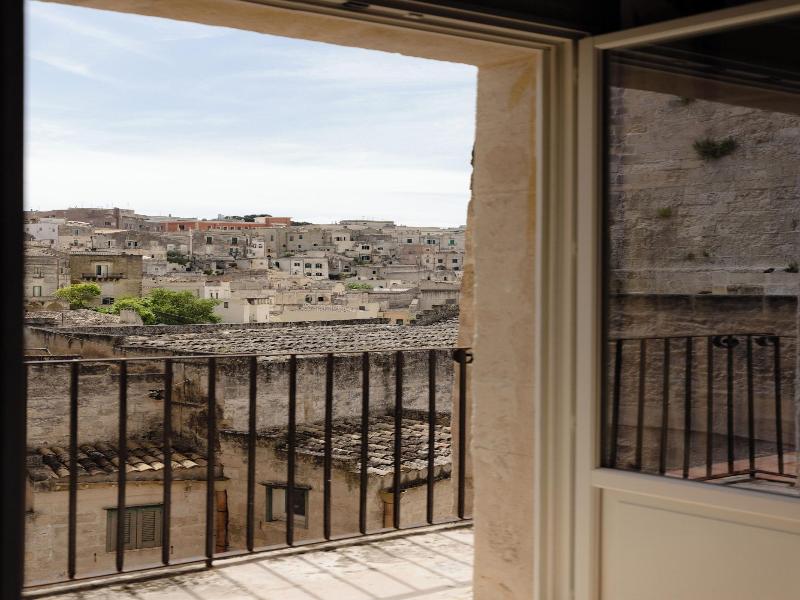 Vetera Matera image