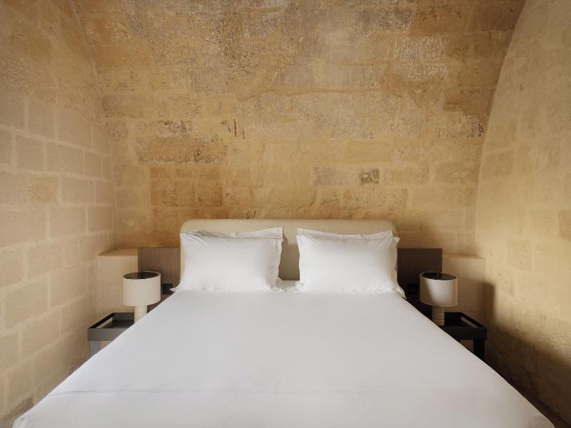 Vetera Matera image