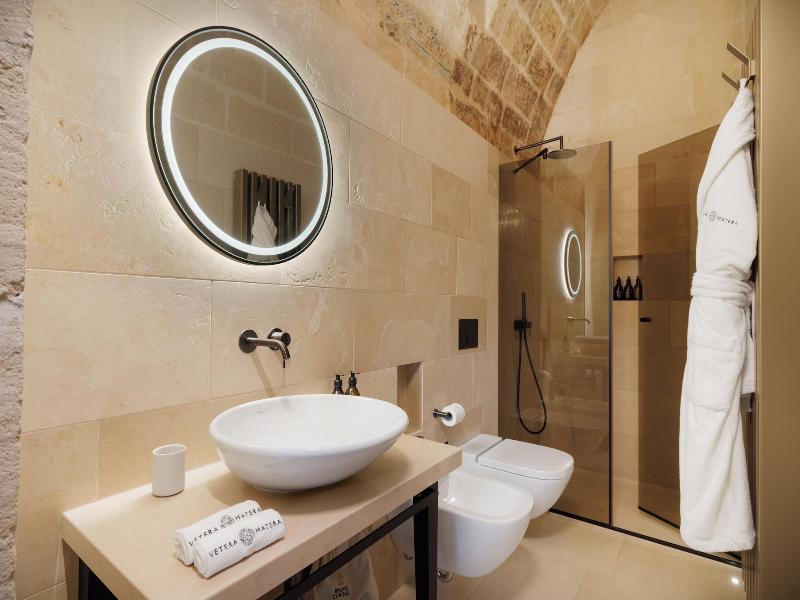 Vetera Matera image