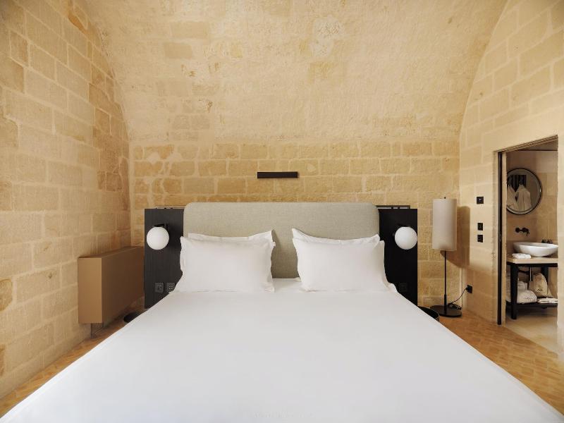 Vetera Matera image