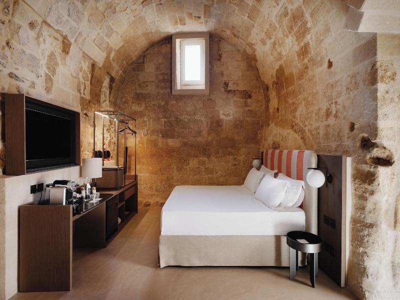 Vetera Matera image