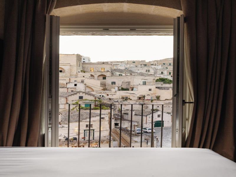 Vetera Matera image
