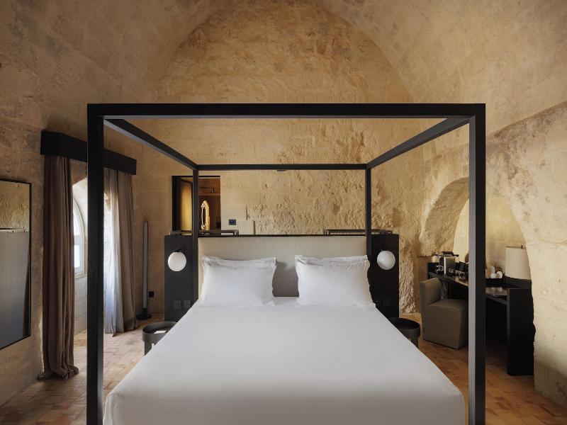 Vetera Matera image