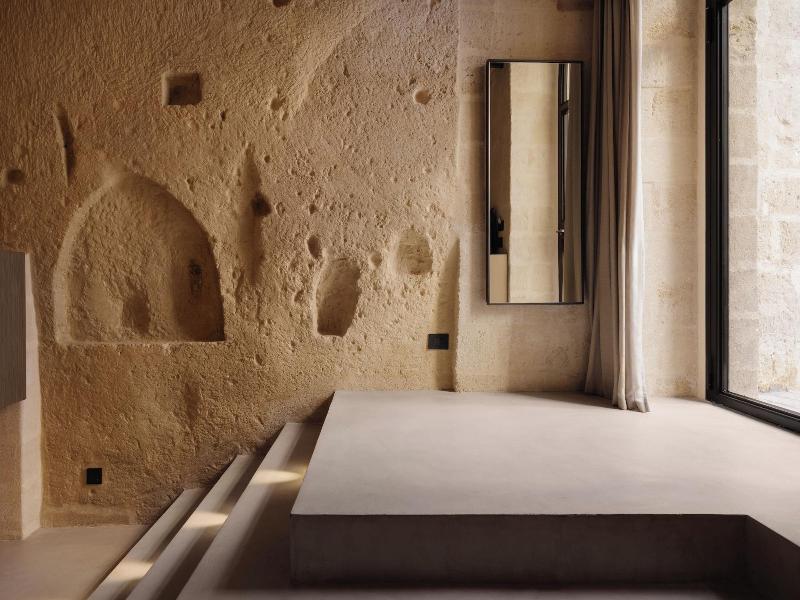 Vetera Matera image