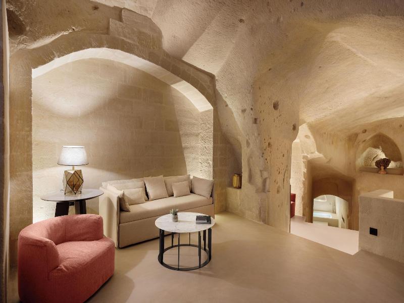 Vetera Matera image