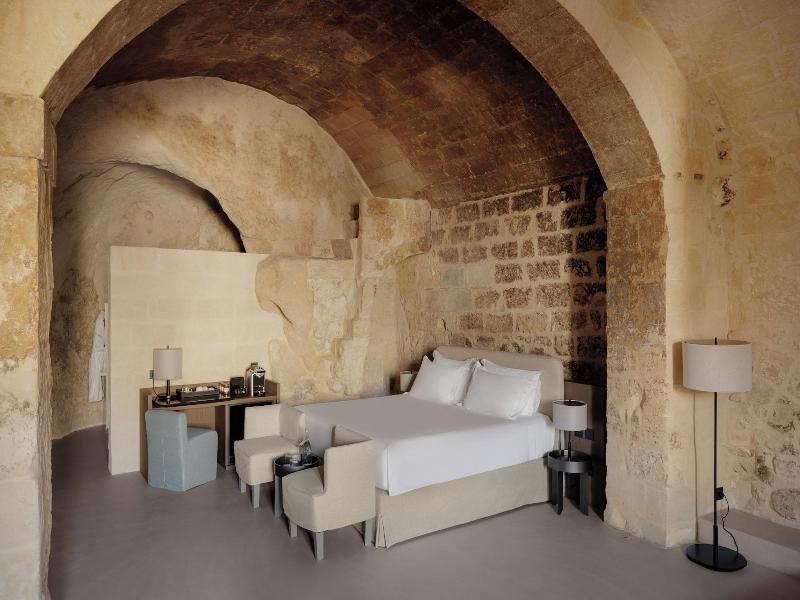Vetera Matera image