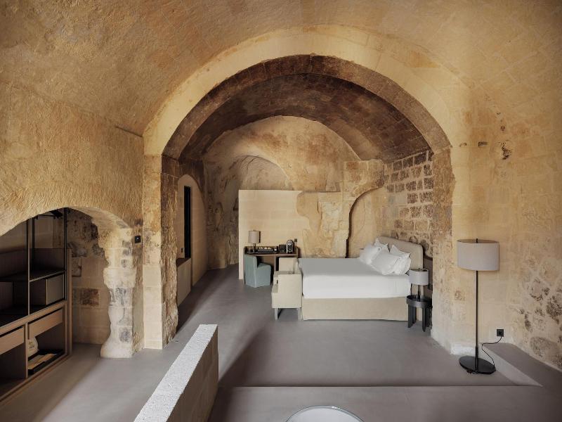 Vetera Matera image
