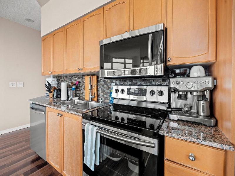 Atlantis At Waterpark City Condos In Dt image