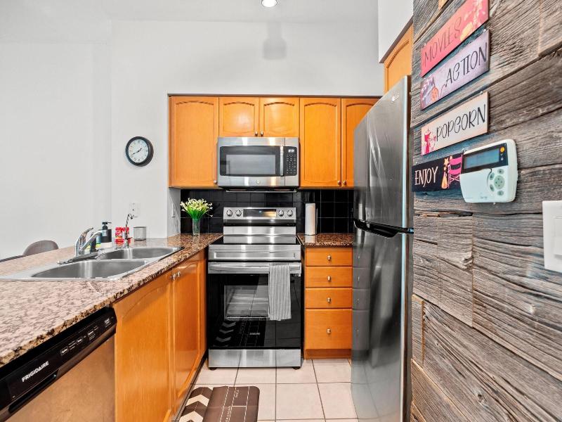 Atlantis At Waterpark City Condos In Dt image