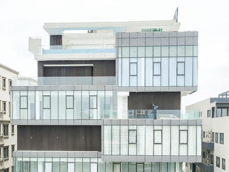 Accra Luxury Apartments At Essence image
