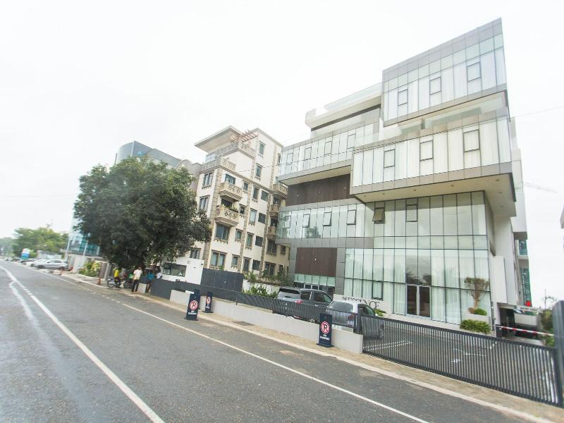 Accra Luxury Apartments At Essence image