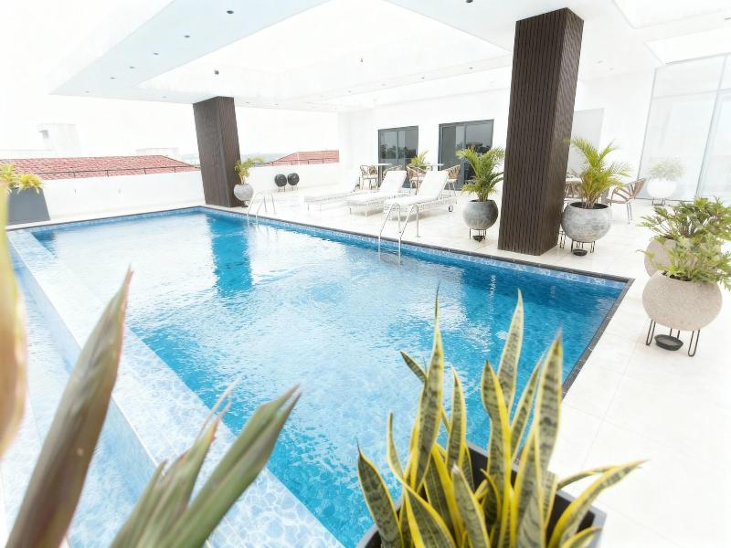 Accra Luxury Apartments At Essence image