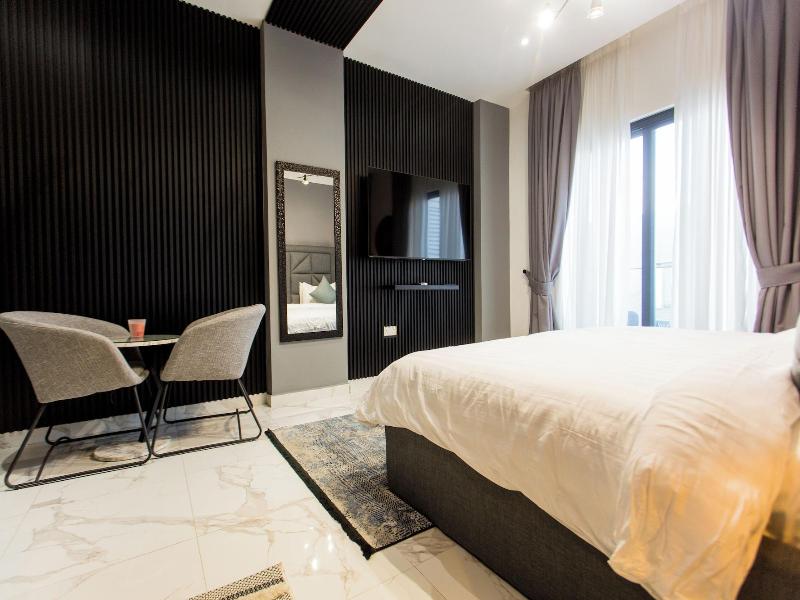 Accra Luxury Apartments At Essence image