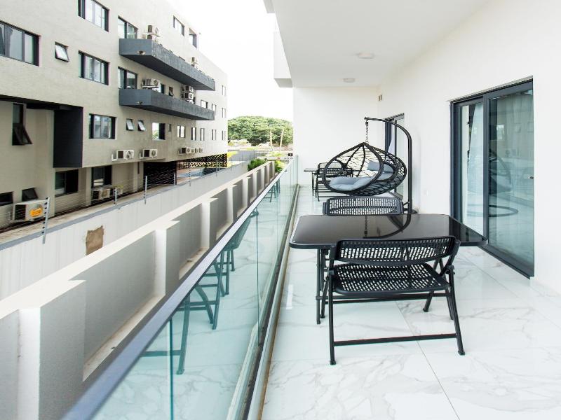 Accra Luxury Apartments At Essence image