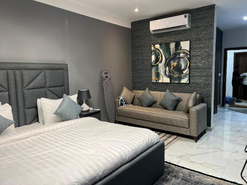 Accra Luxury Apartments At Essence image