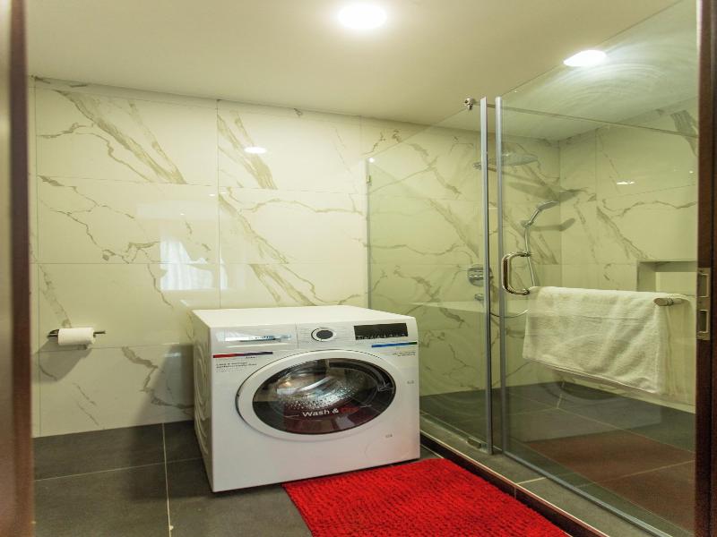 Accra Luxury Apartments At Essence image