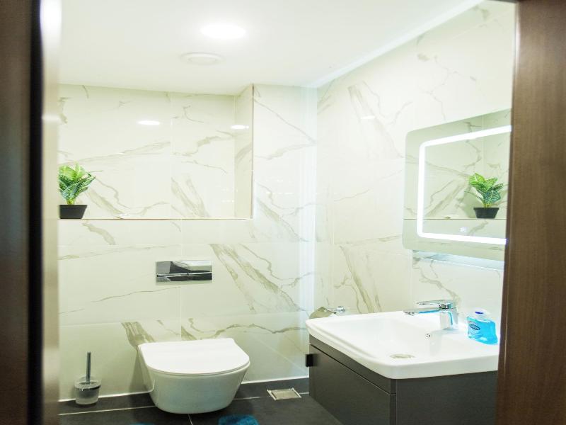 Accra Luxury Apartments At Essence image