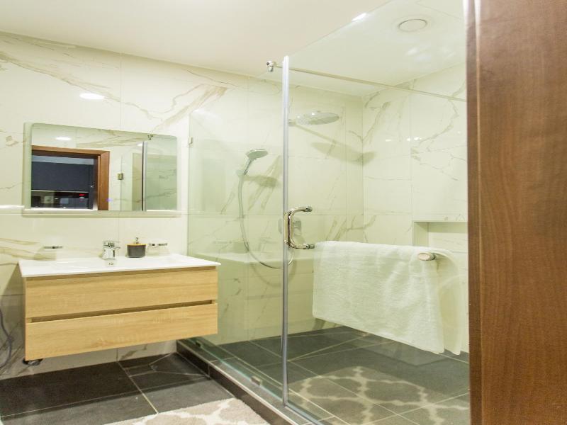 Accra Luxury Apartments At Essence image