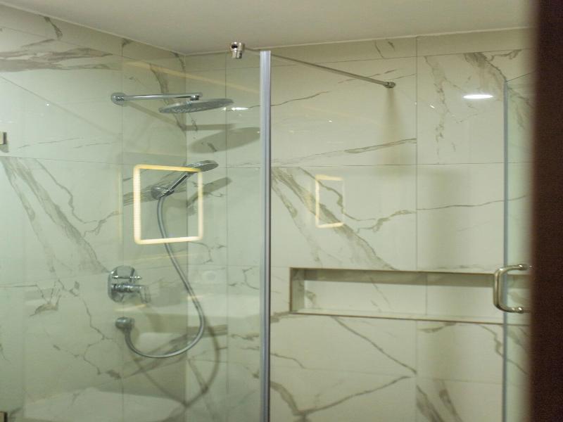 Accra Luxury Apartments At Essence image