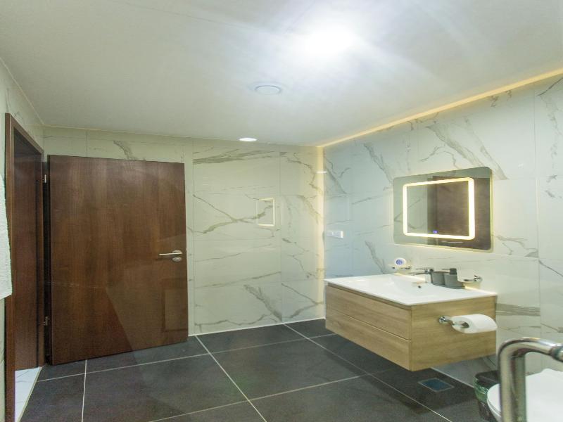 Accra Luxury Apartments At Essence image