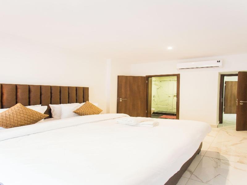 Accra Luxury Apartments At Essence image