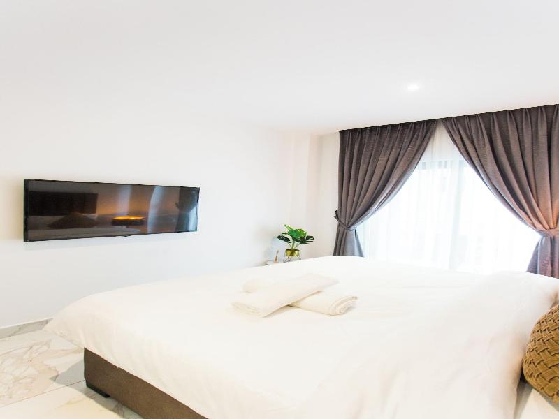 Accra Luxury Apartments At Essence image