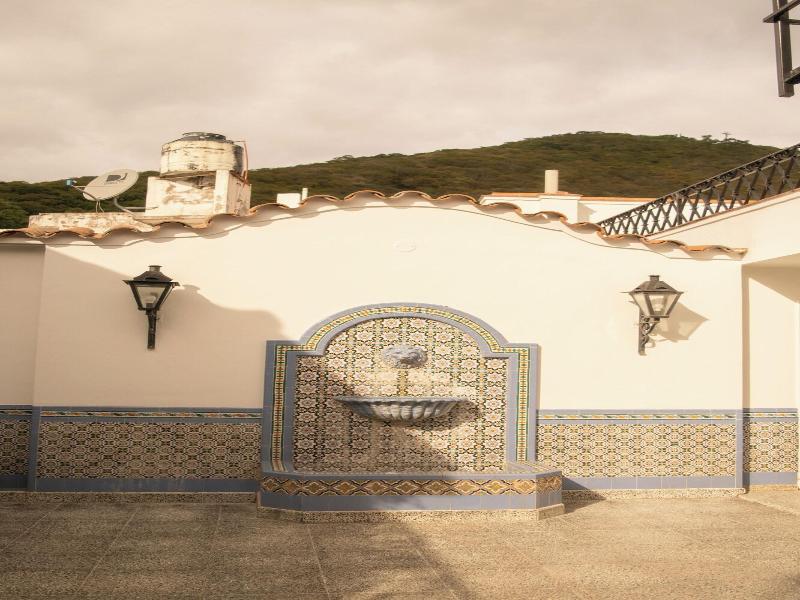 La Casona Del Monumento image