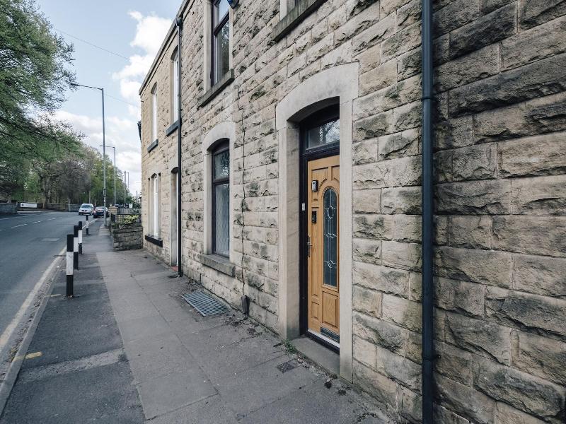 Luxury Town House image