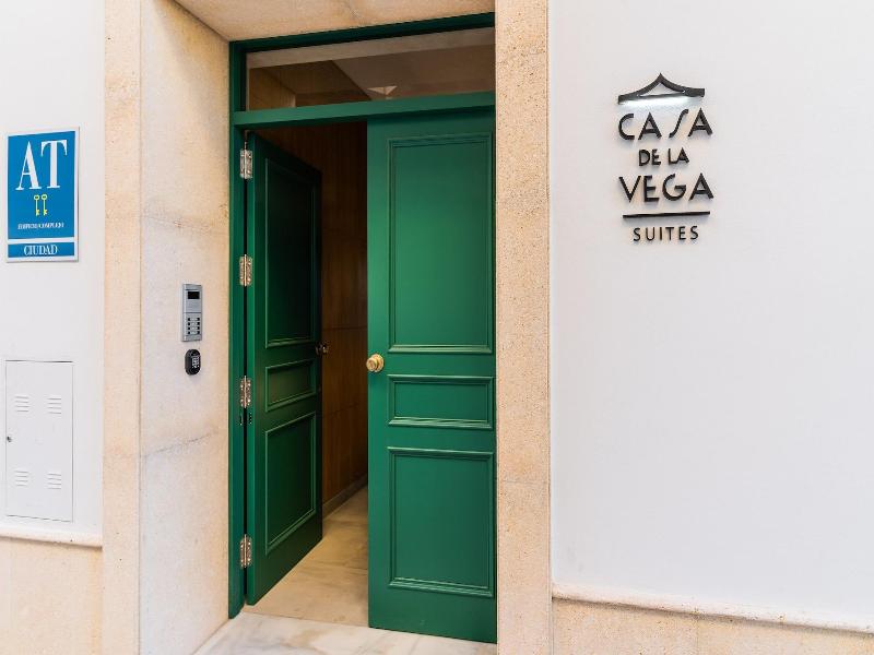 Casa De La Vega Suites image