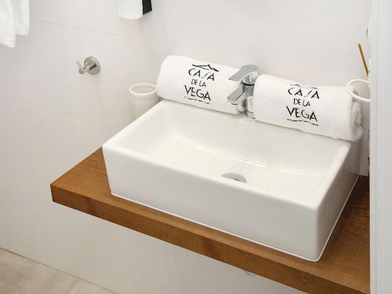 Casa De La Vega Suites image