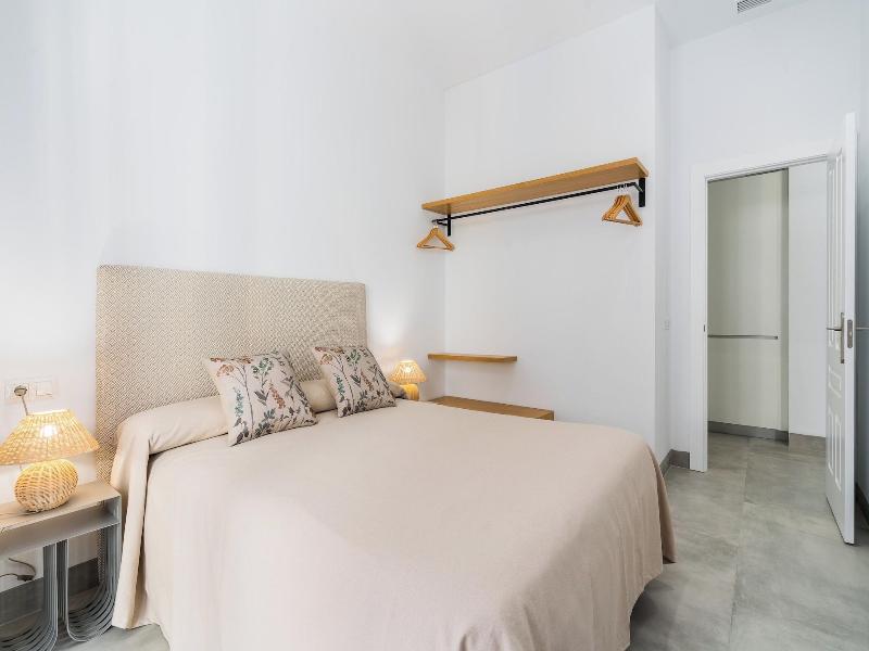 Casa De La Vega Suites image