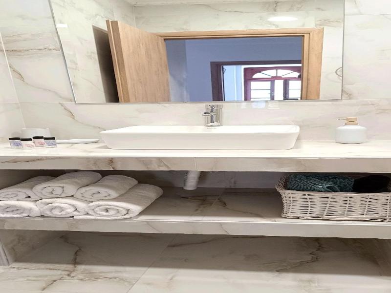 Apeiron Acropolis Suites image