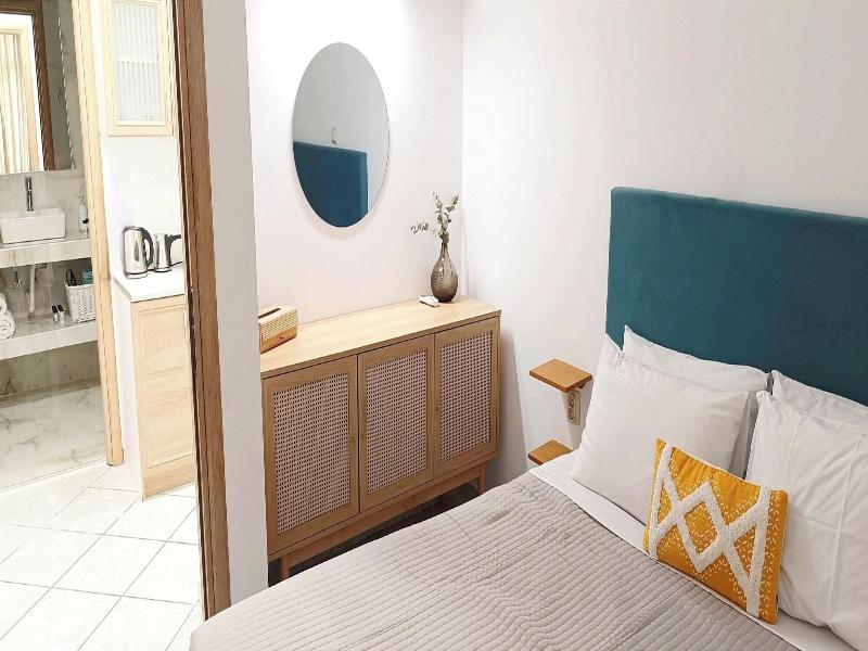 Apeiron Acropolis Suites image