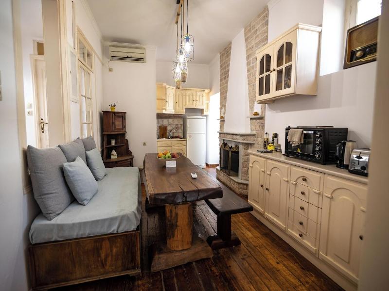 Apeiron Acropolis Suites image