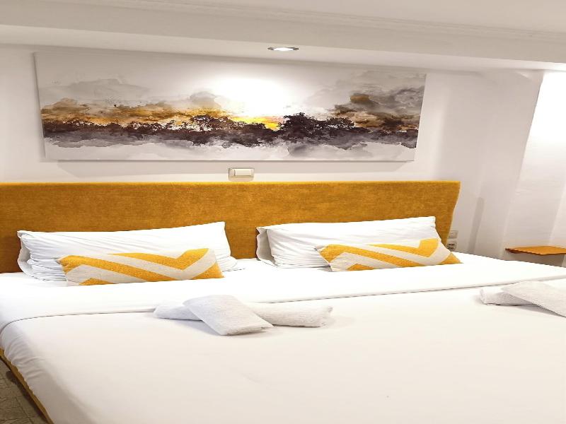 Apeiron Acropolis Suites image