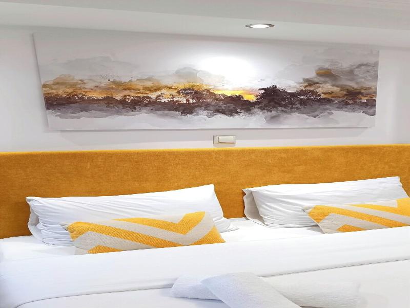 Apeiron Acropolis Suites image