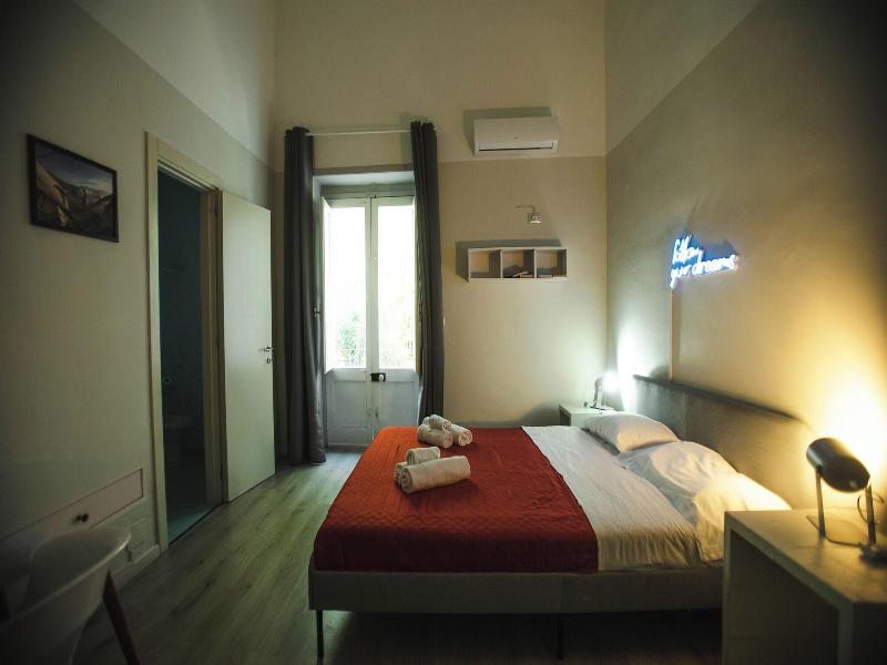 4brooms-paladini B&b image