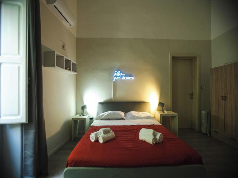 4brooms-paladini B&b image