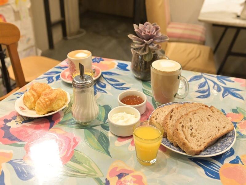 Art House Palermo Bbq Jacuzzi  Breakfast image