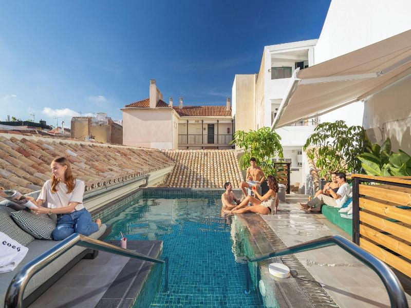 Coeo Hostel Hernan Ruiz image