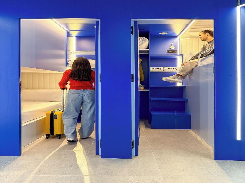 Coeo Hostel Hernan Ruiz image