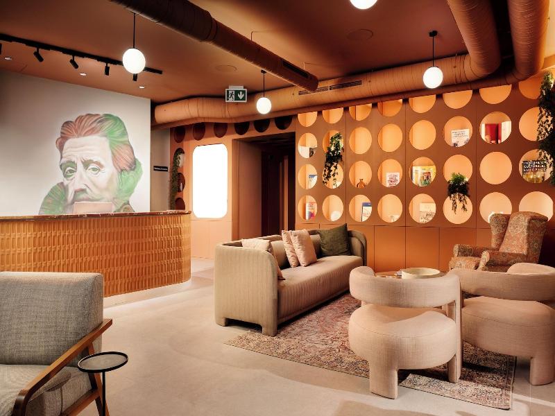 Coeo Hostel Hernan Ruiz image