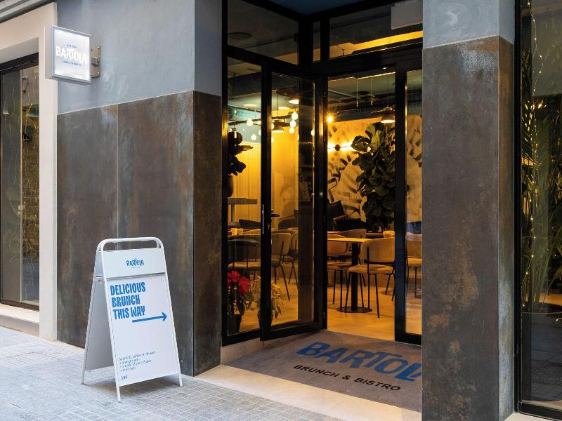 Coeo Hostel Hernan Ruiz image