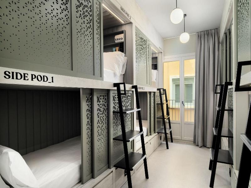 Coeo Hostel Hernan Ruiz image