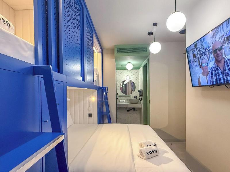 Coeo Hostel Hernan Ruiz image