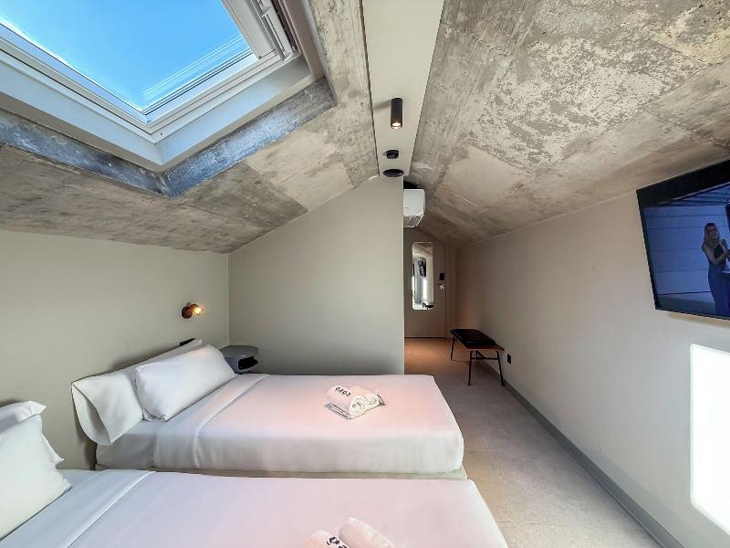 Coeo Hostel Hernan Ruiz image