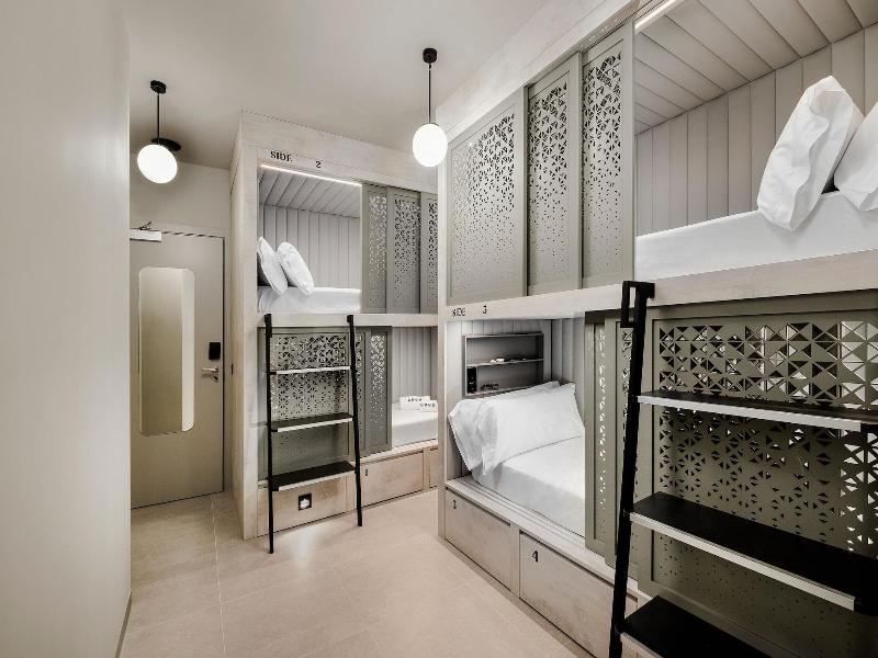 Coeo Hostel Hernan Ruiz image