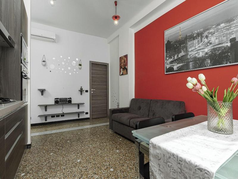 Rosa Homes - The Red image